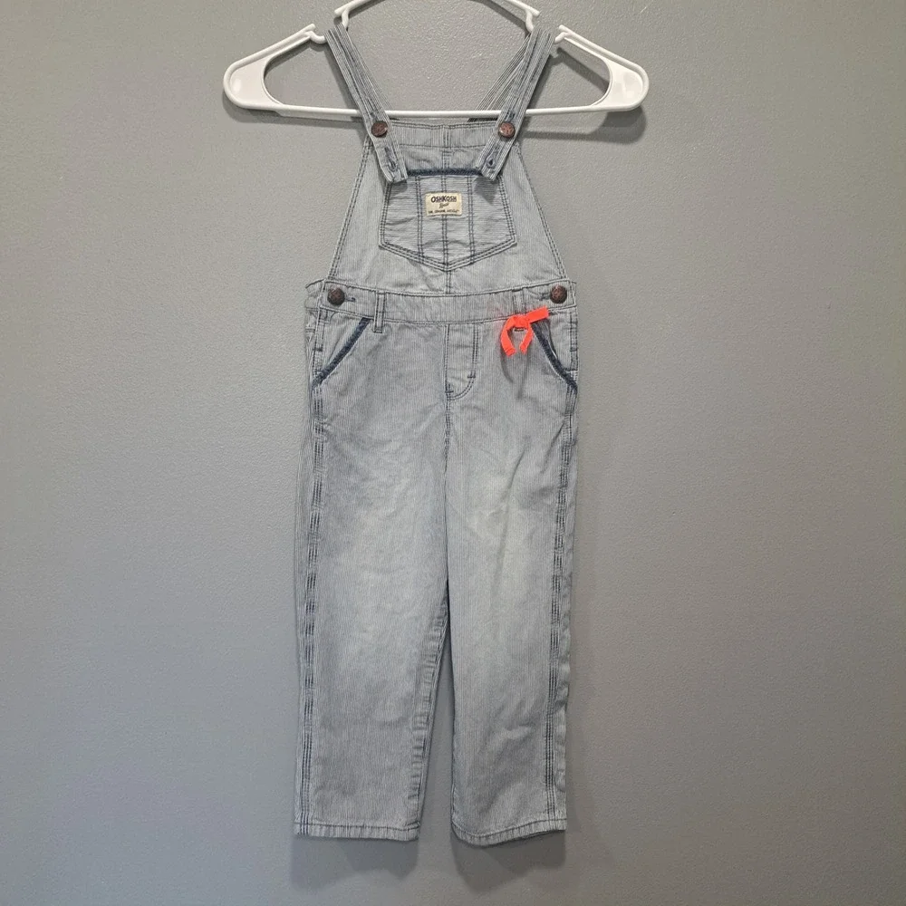OshKosh B'gosh Girls 4T Hickory Stripe‎ Denim Overalls Blue White Vestbak Bow